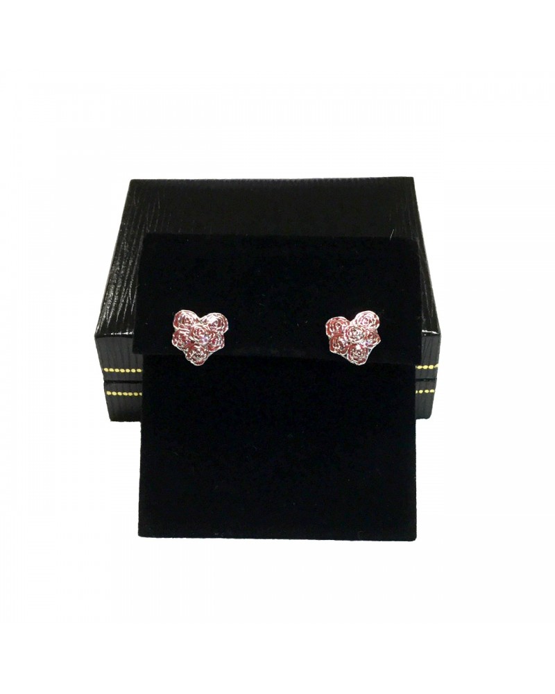 Barry Manilow Heart Earrings $20.90 Accessories